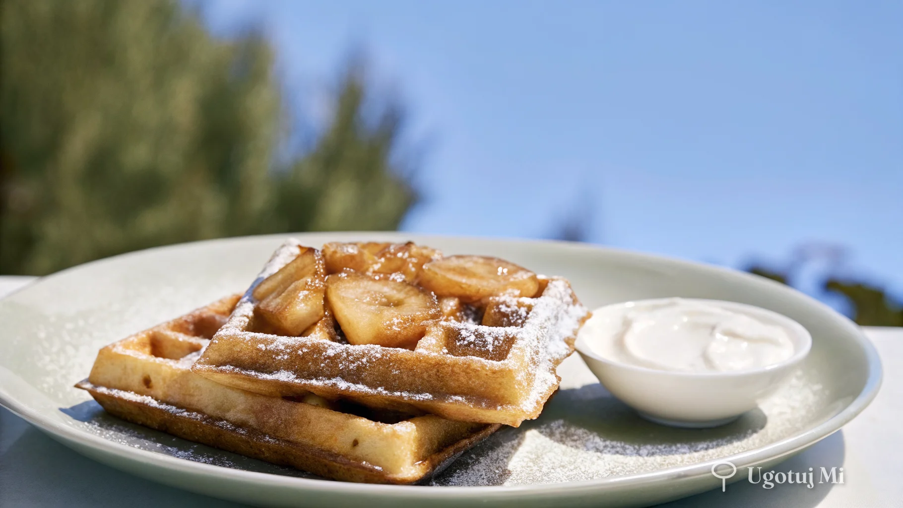 Gofry wafflowe z karmelizowanymi jabłkami